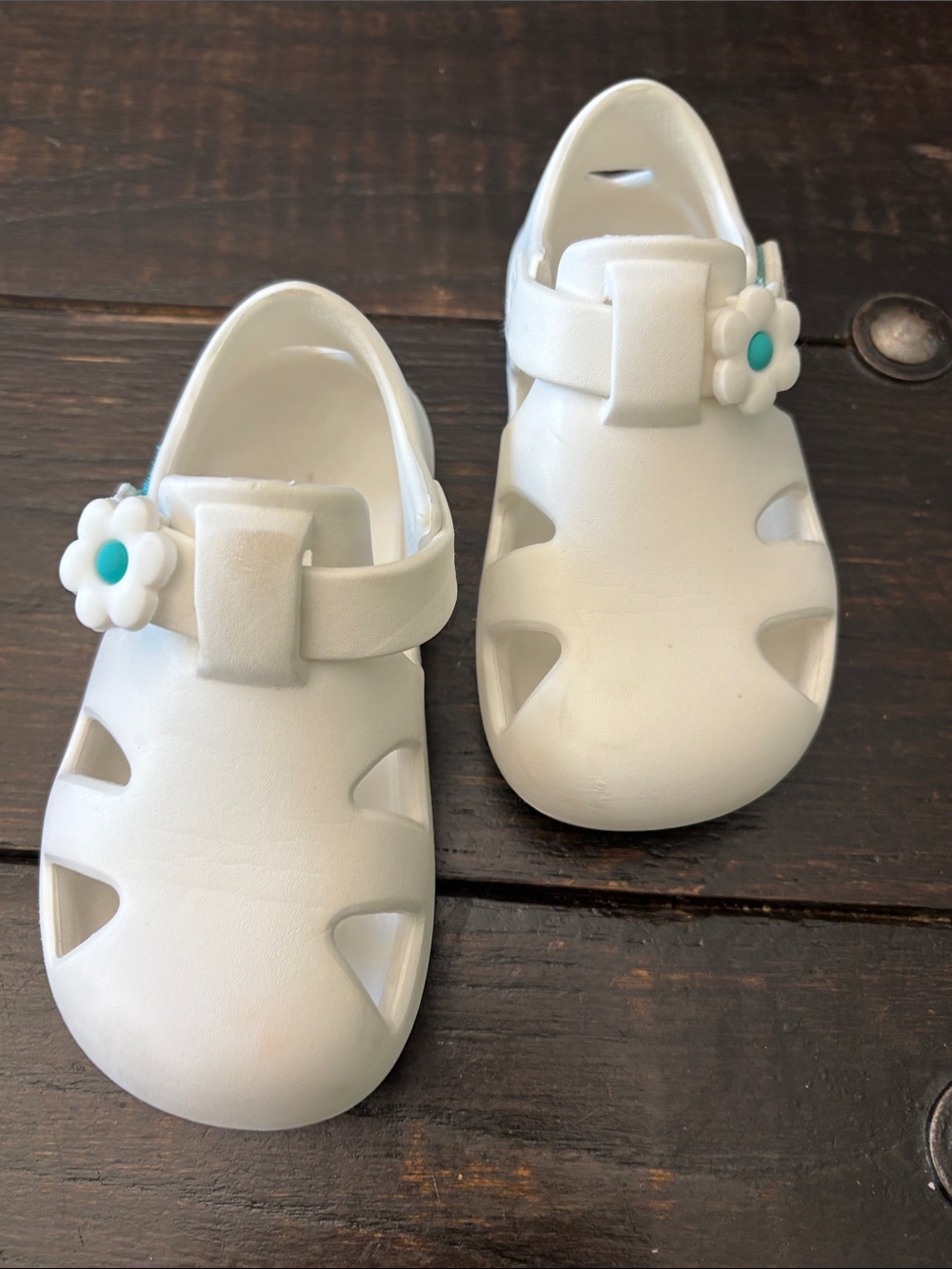 Ten Little Kids' Cream Water-Friendly Sandals - Picture 10 of 11